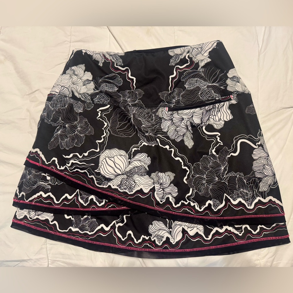 Lucky in Love Size L/12 Skort with Pockets - Picture 3 of 10